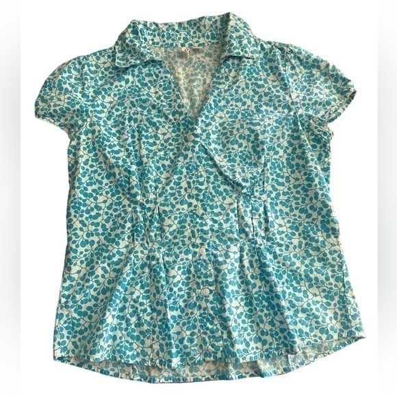 St. John's Bay Tops - St. John’s Bay Stretch Short Sleeve Button Up - Y2K Womens Size Medium - Floral